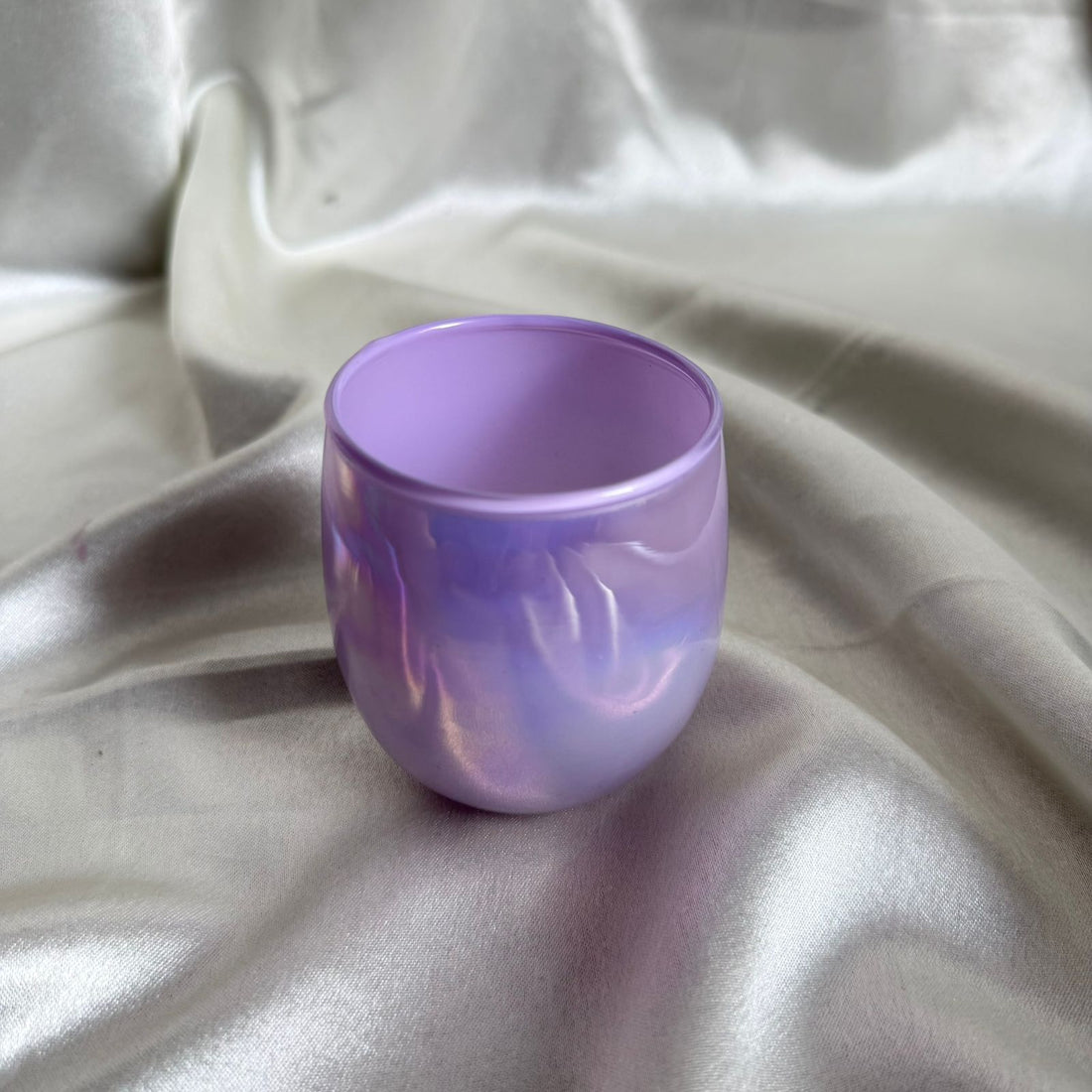 Holographic lilac candle jar