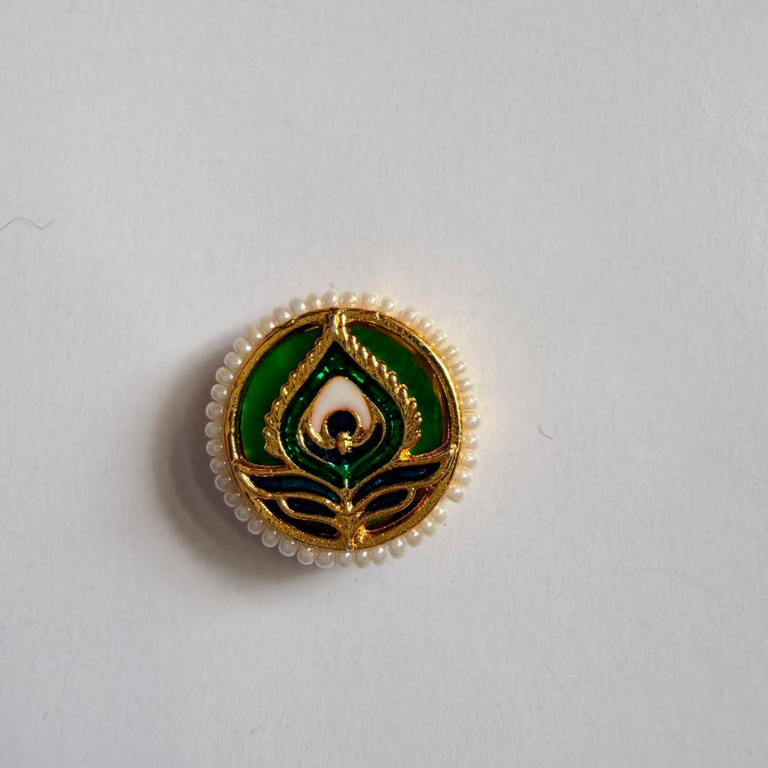Round Kundan rakhi charm 004