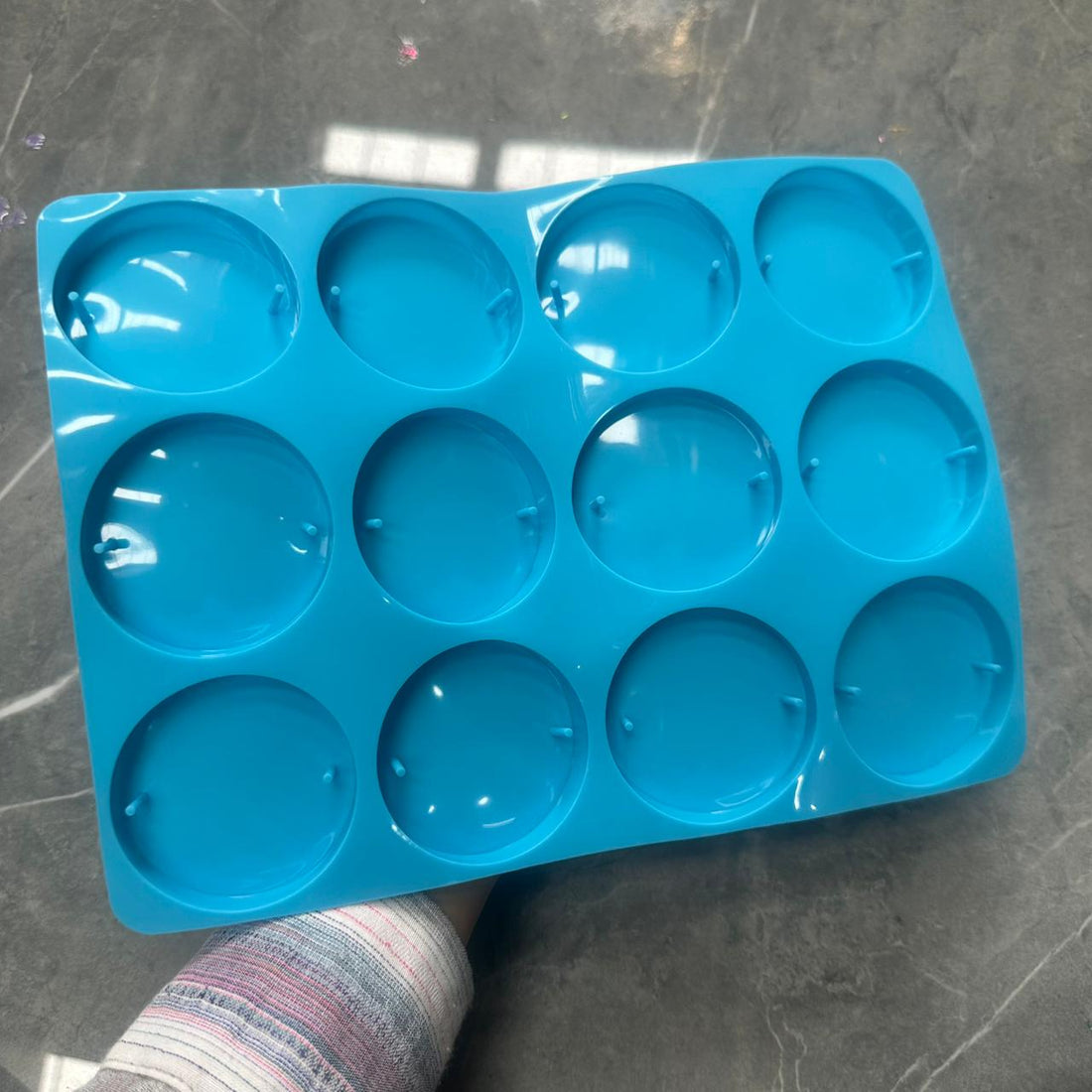 12 in 1 round mould