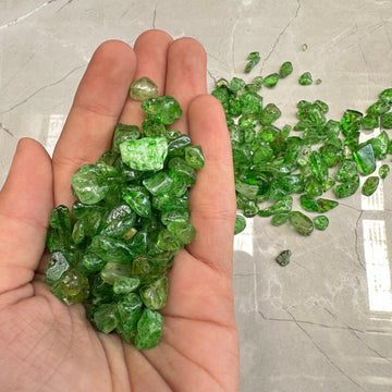 Green stone (100 gms)