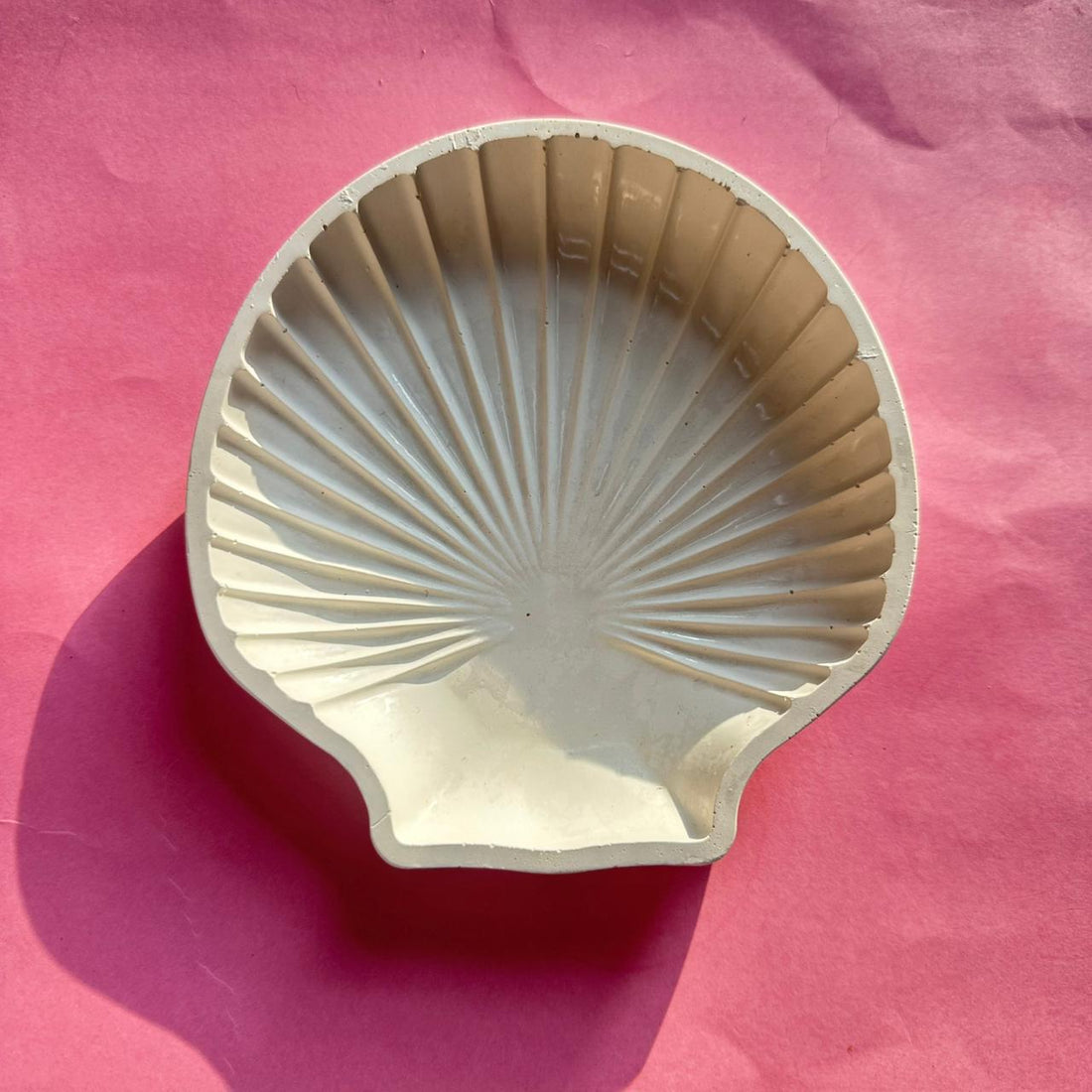 Shell candle holder
