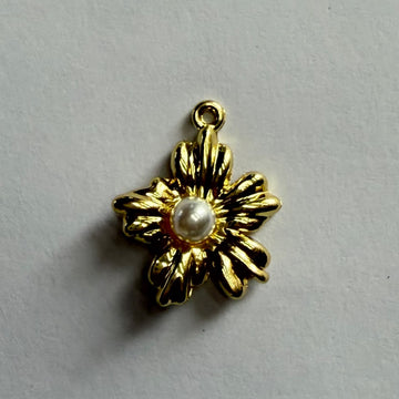 Flower pearl charm