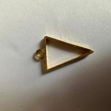 Mini bezel triangle gold