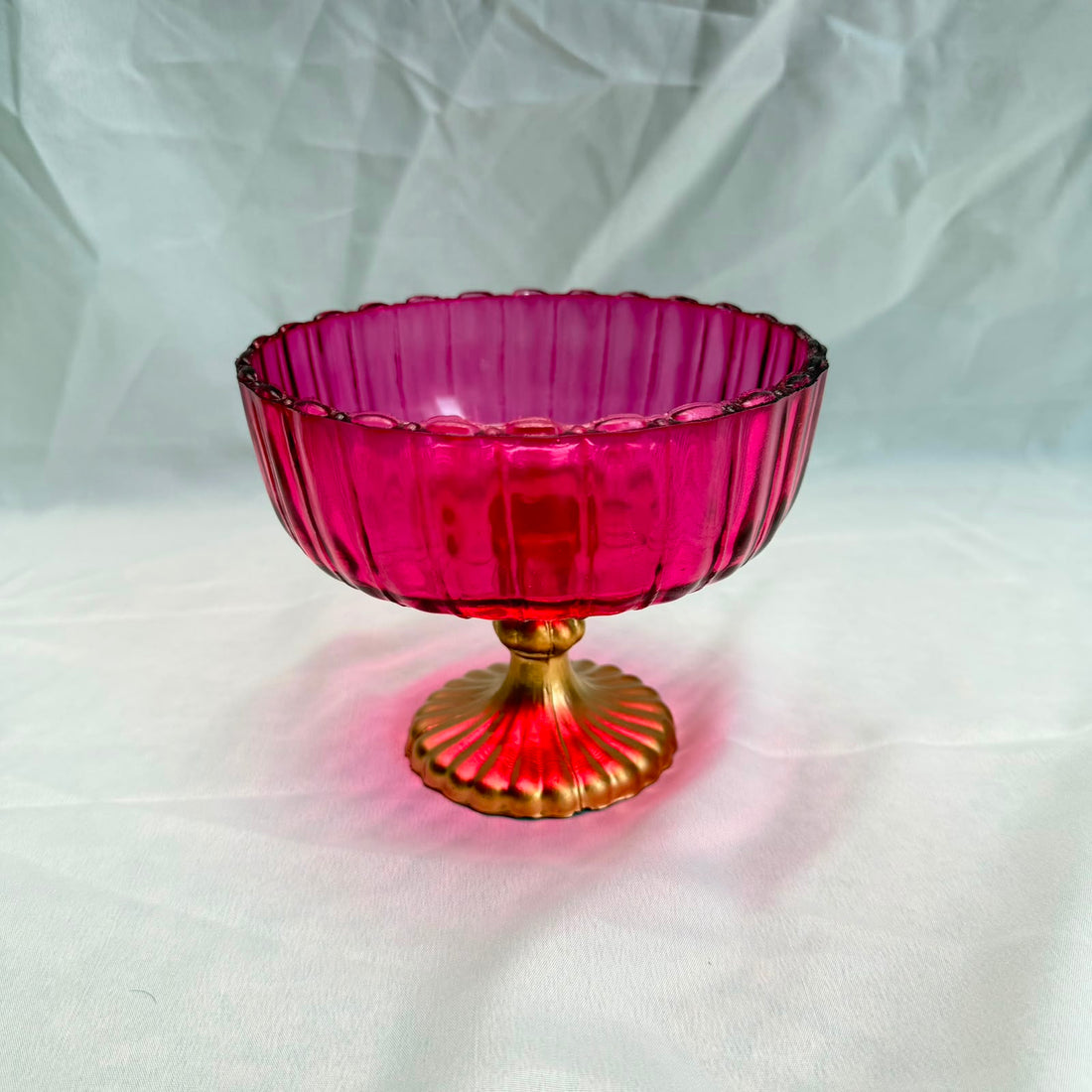 Candle bowl with gold stand pink