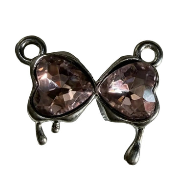Heart bow charm 98