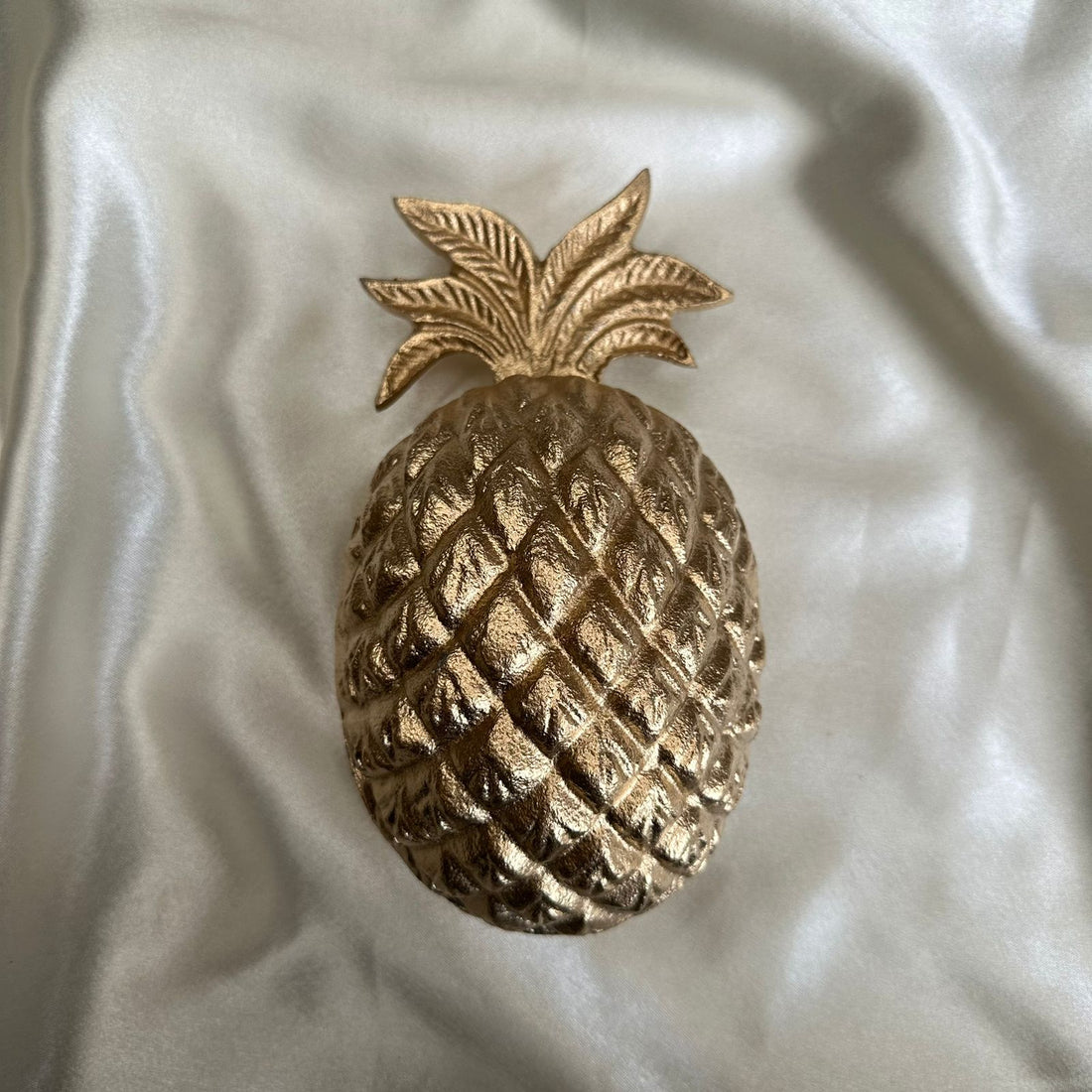 Metal urli pineapple