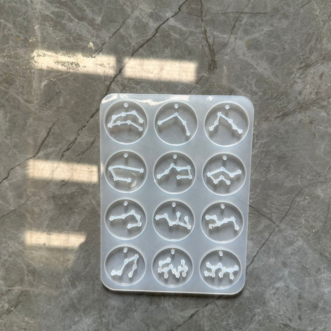 Zodiac sign keychain mould