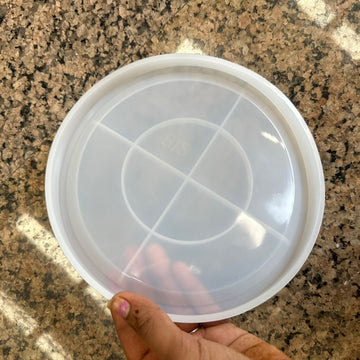 Round tray with angular boundary big