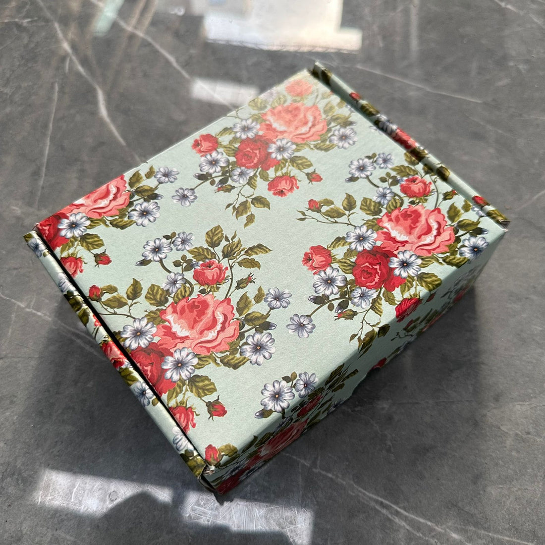 Small Flower corrugated box