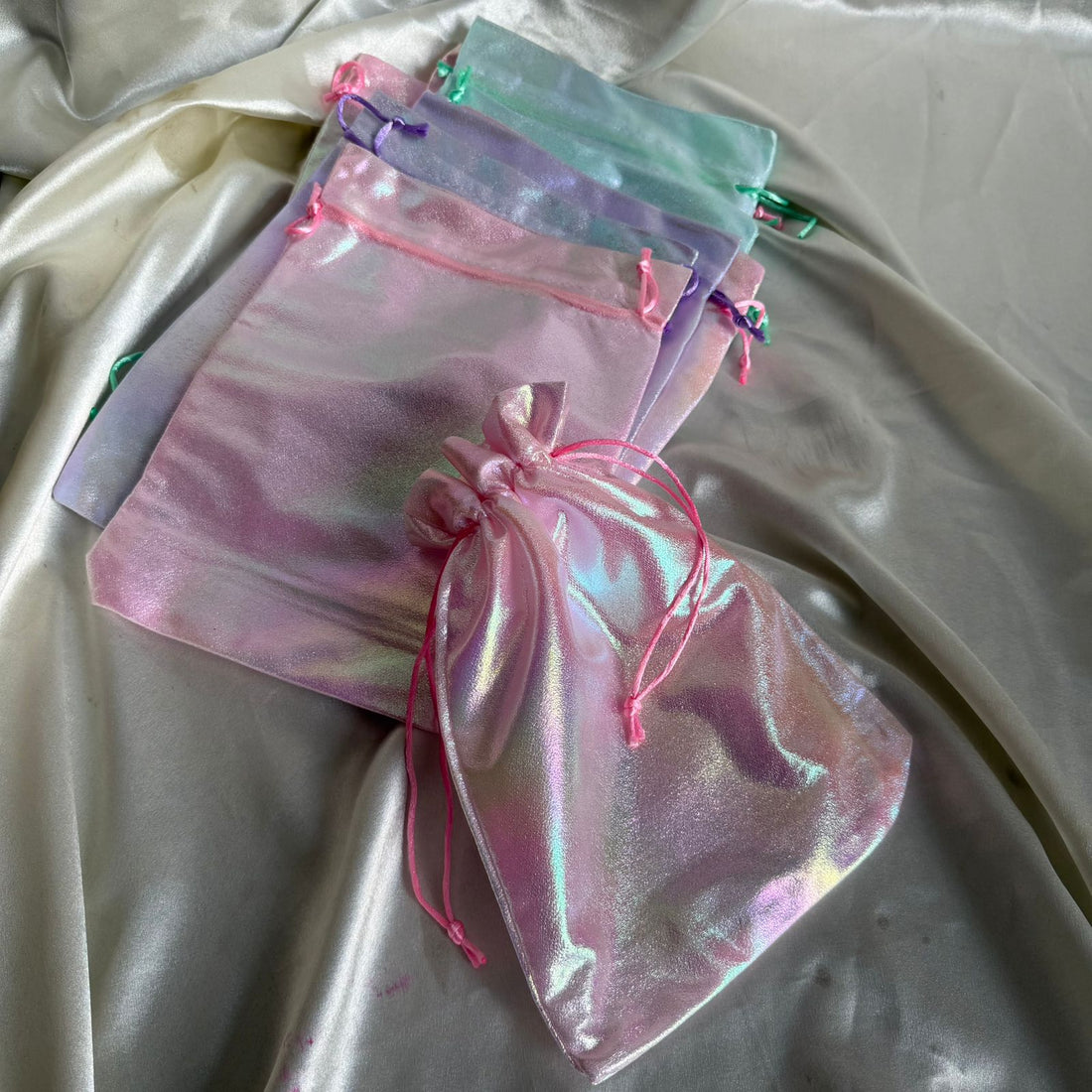 Holographic bag