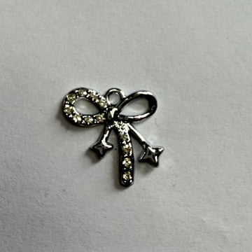 Bow charm 01