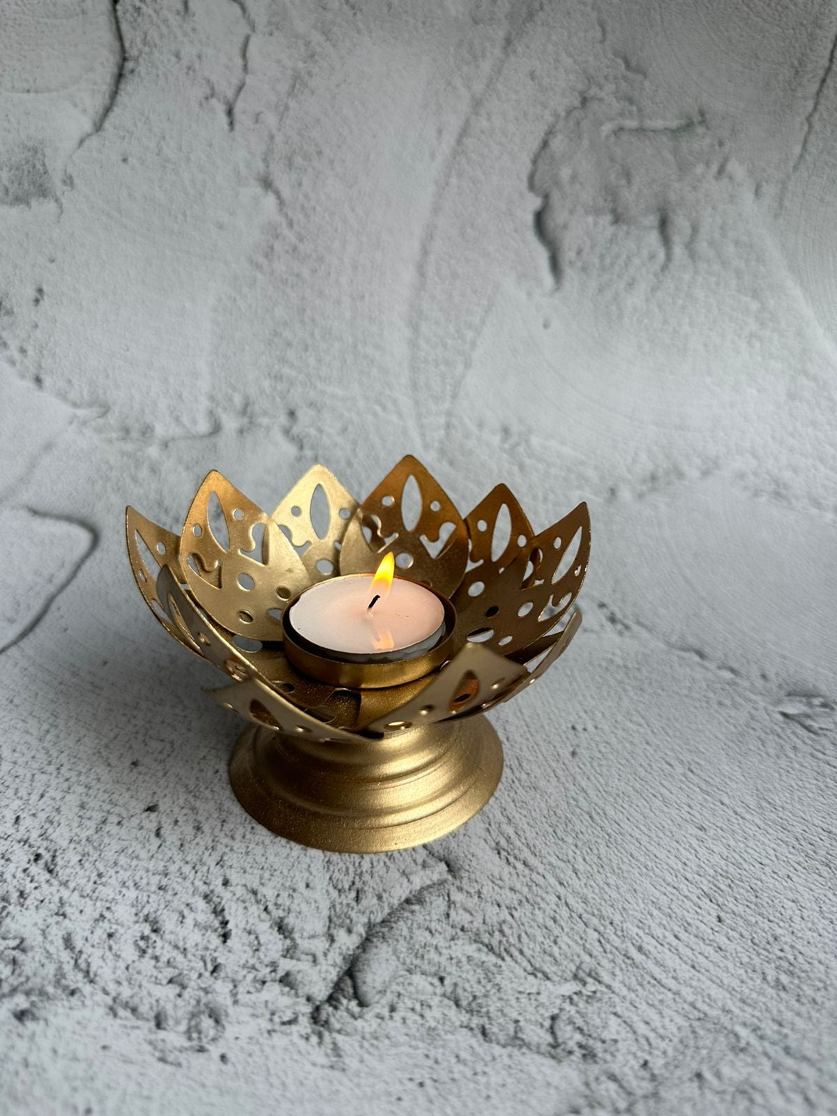 Lotus designer tea light holder