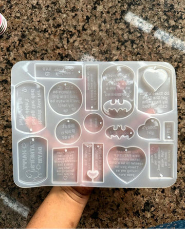 17 in 1 keychain mould