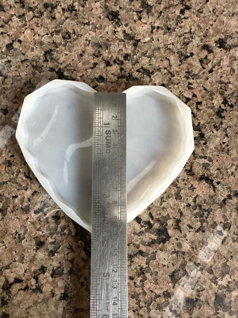 Geometric / agate heart mould big