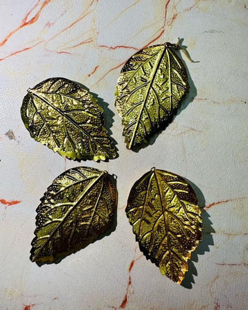 Metal leaf 002