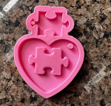 Heart puzzle mould