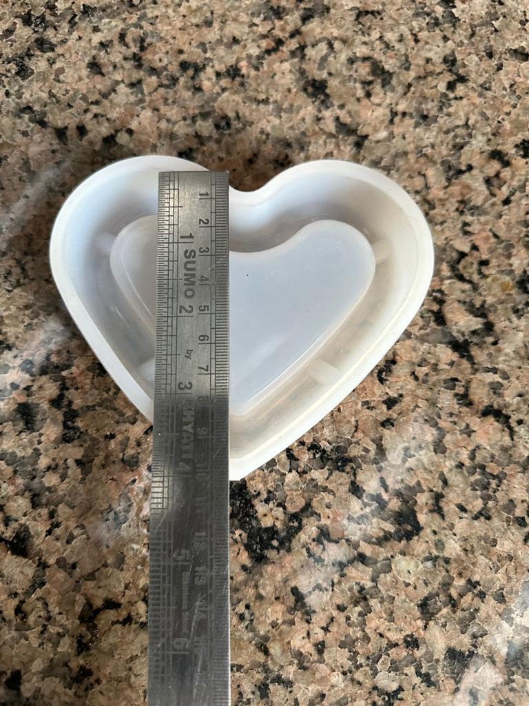 Heart ash tray