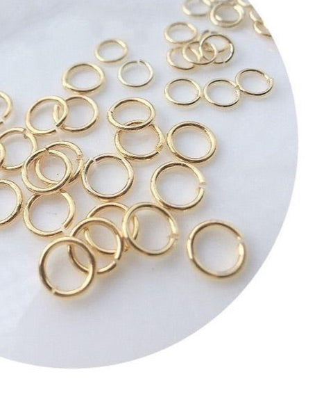 छोटे सोने के कनेक्टर