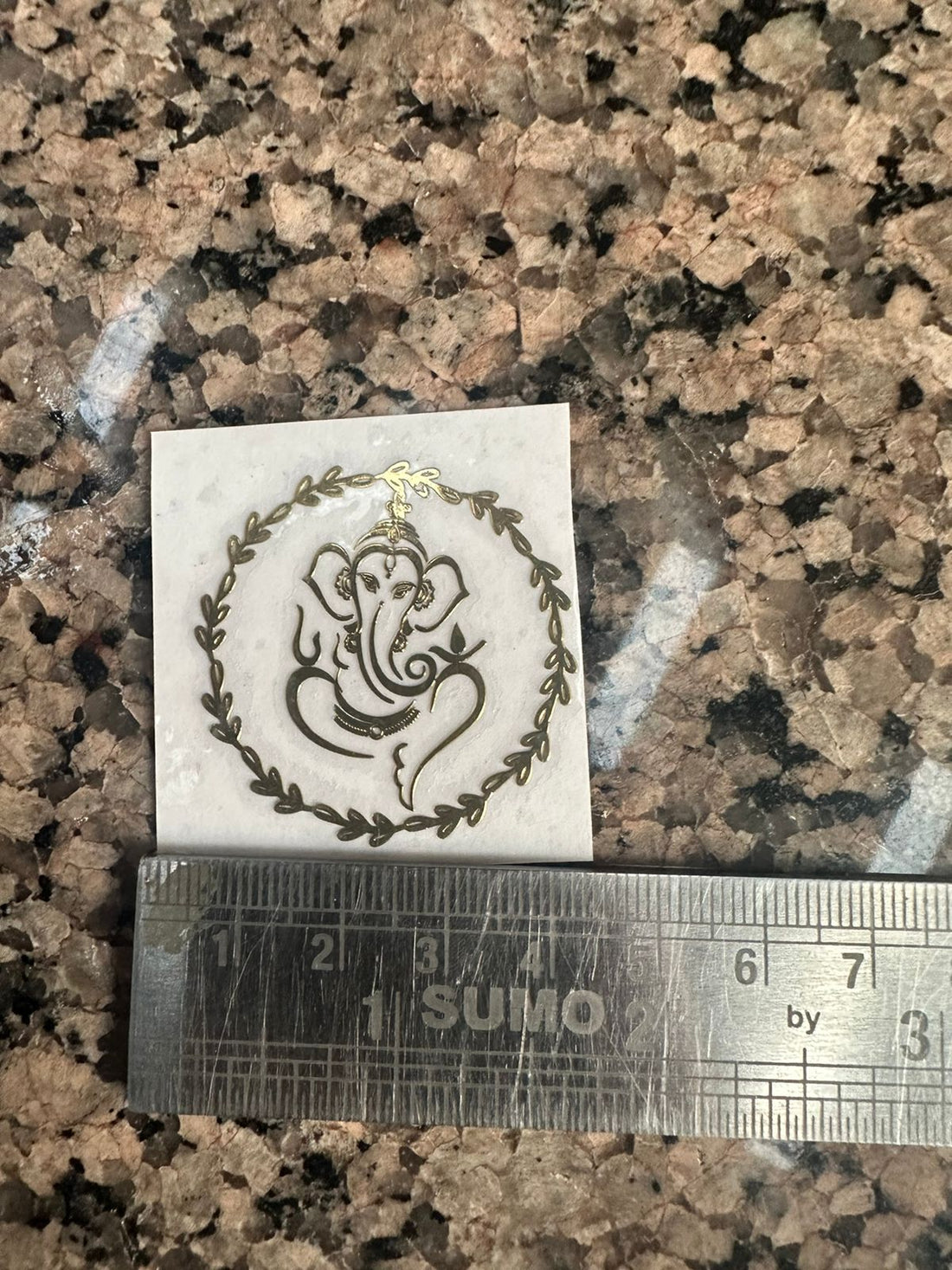 धातुई गणेशजी स्टीकर