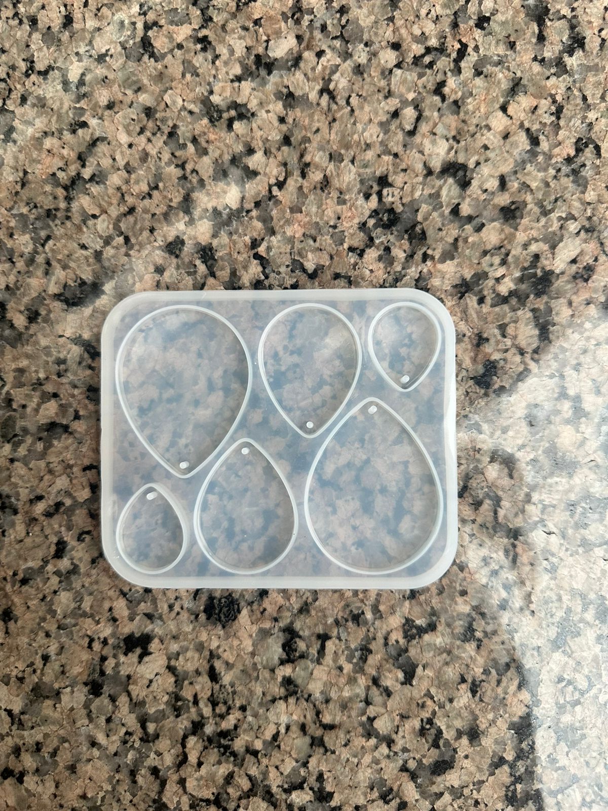 6 in 1 drop jewellery & keychain mould