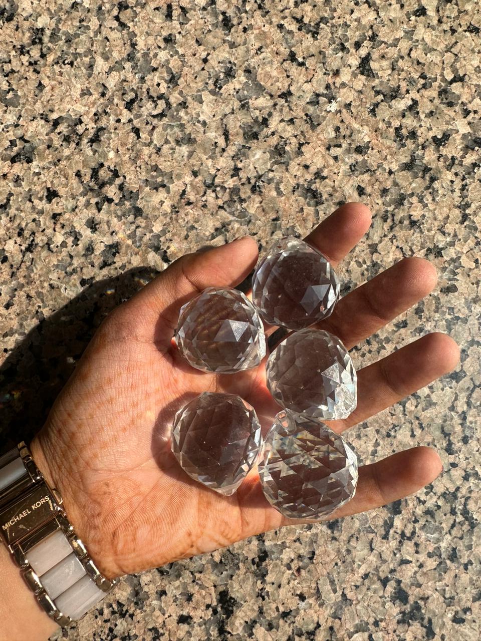 Glass crystal diamond